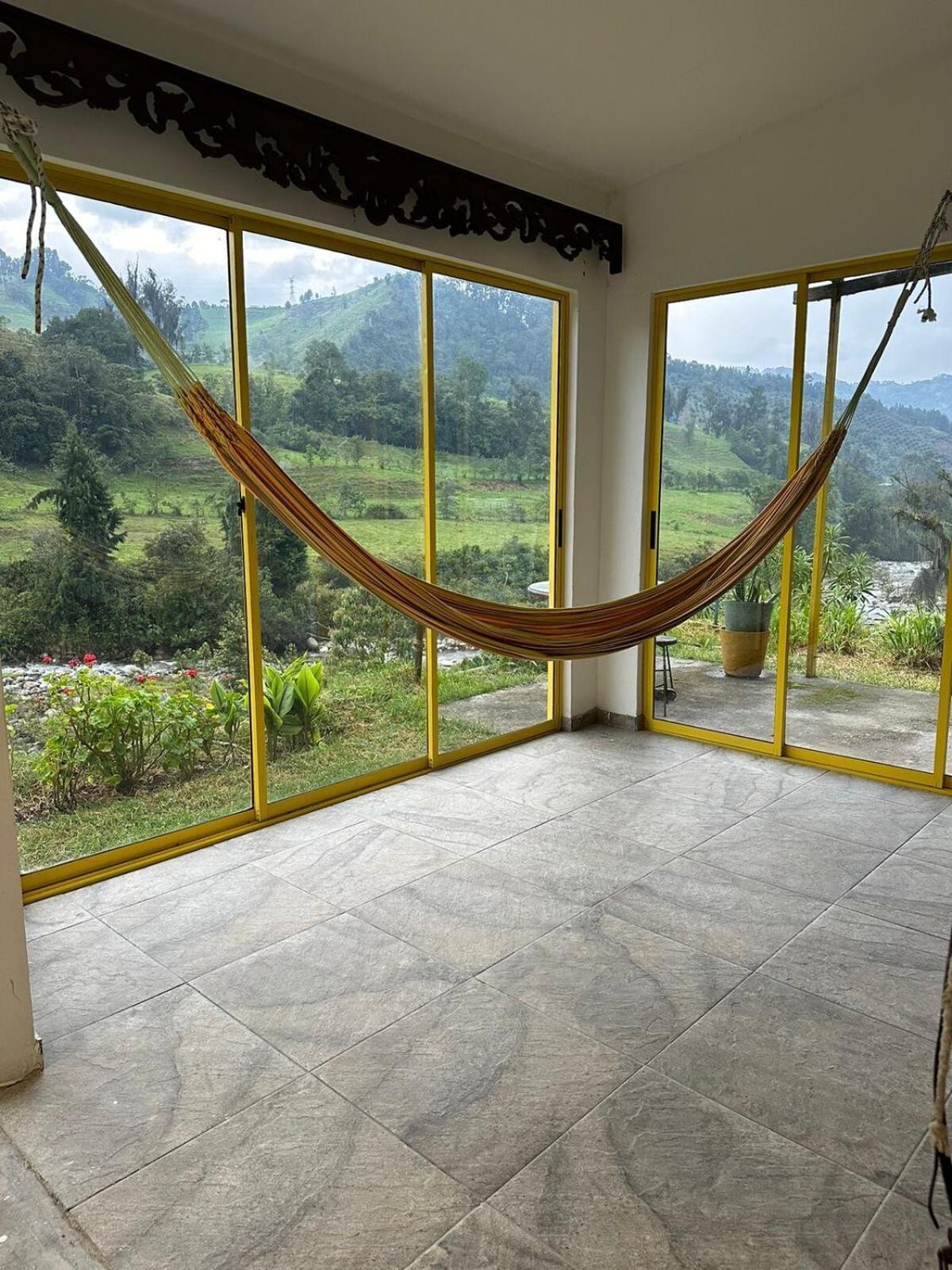 Alojamiento Con Vista Al Rio Y Paisajes Hermosos Villa Manizales Eksteriør bilde